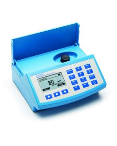 Namizni multi-parameterski fotometer in pH meter - HI83300